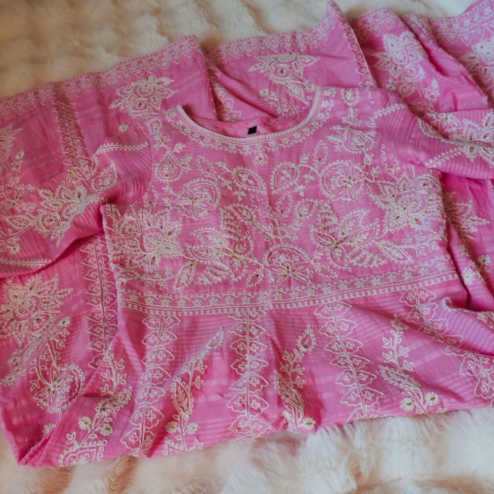 Elegant Pink Embroidered Women's Kurthi Long Sleeve
